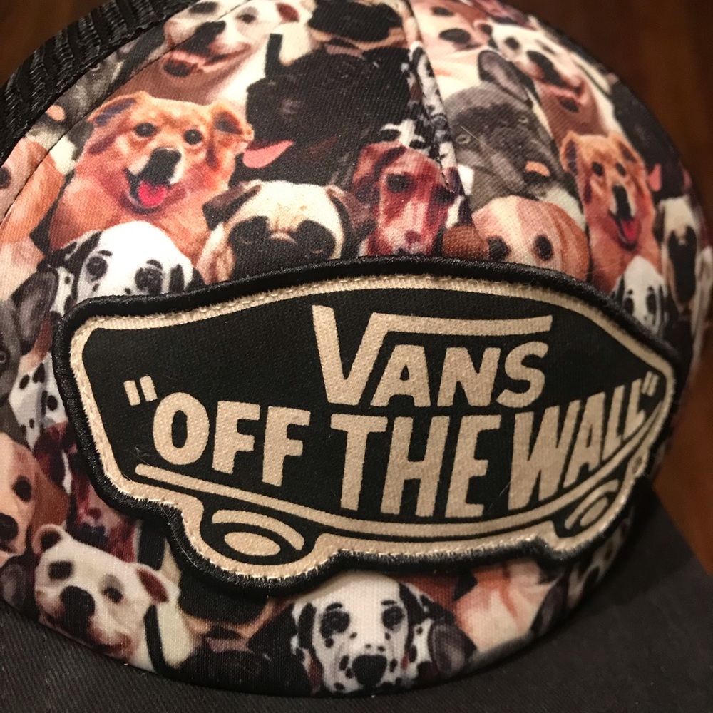 VANS  x ASPCA dog snapback hat